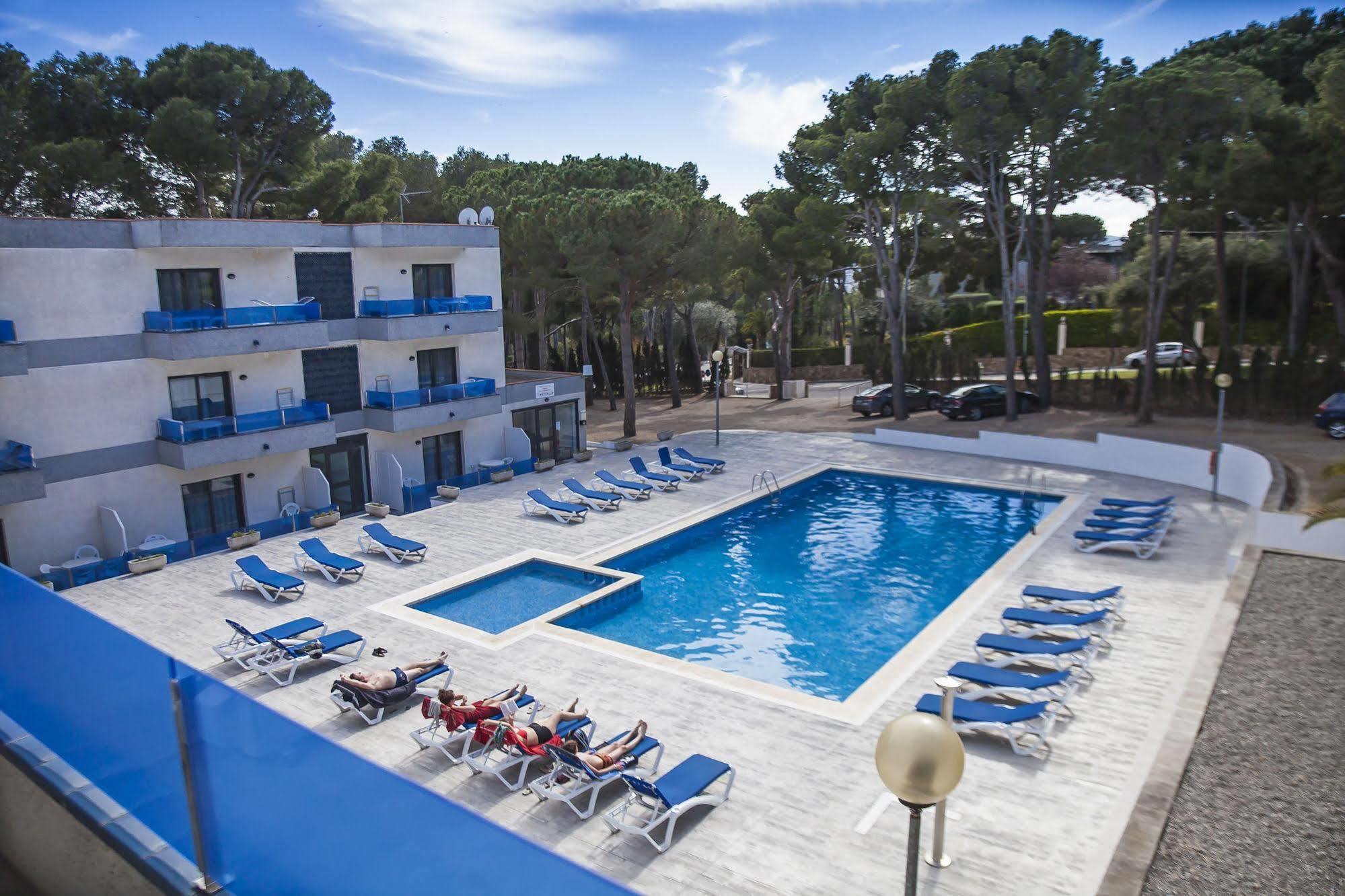 Daire Rvhotels Treumal Park 2*